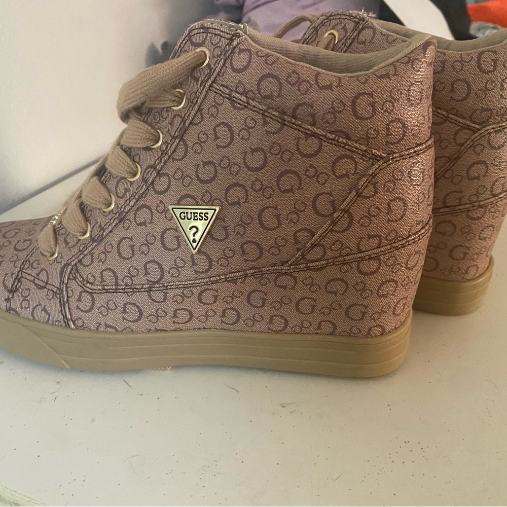 GUESS Women's Brown High-Top Wedge Heels